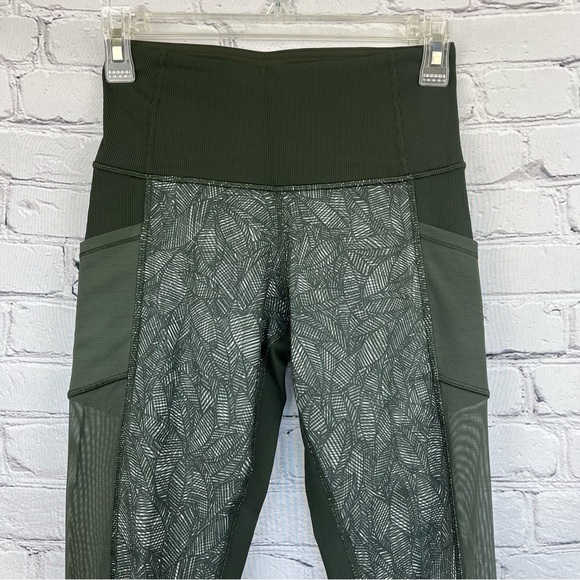 Lululemon High Times Pant *Luxtreme (Mesh) Sz 6 - Picture 5 of 16